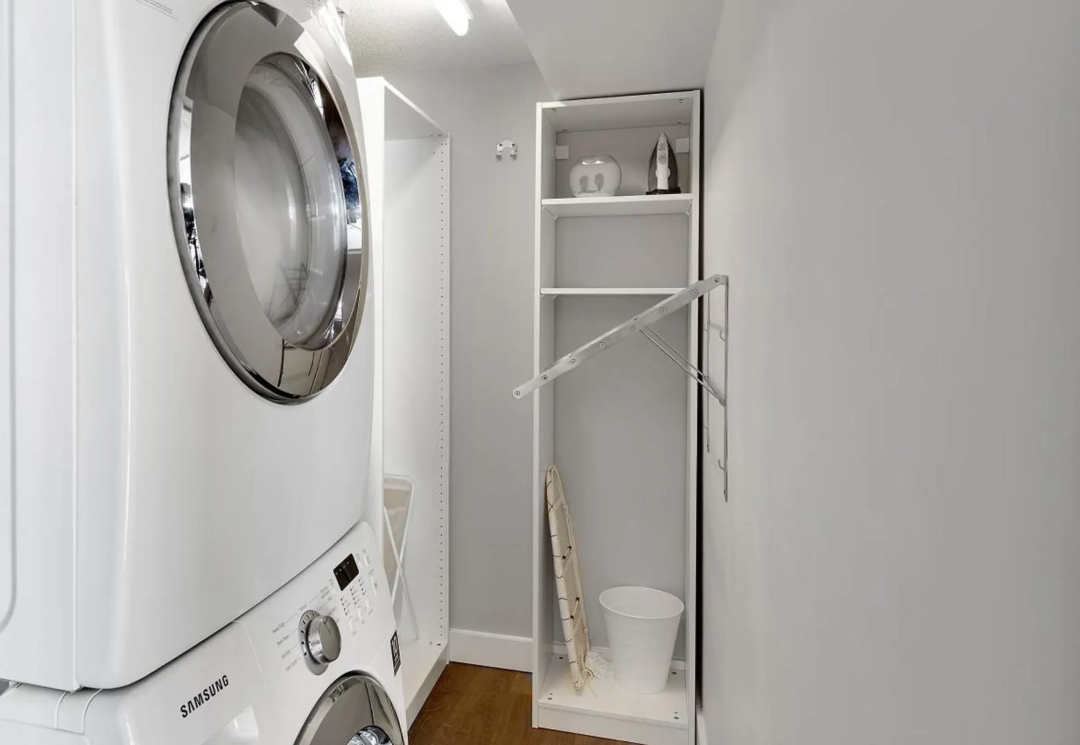 Apartman Funky Modern Loft In The Heart Of Downtown - #1 Best Location! Vancouver