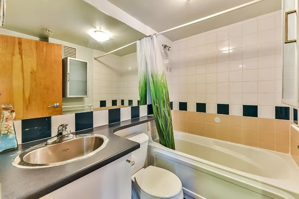 Funky Modern Loft In The Heart Of Downtown - #1 Best Location! Vancouver