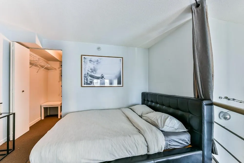 Funky Modern Loft In The Heart Of Downtown - #1 Best Location! Vancouver Apartman